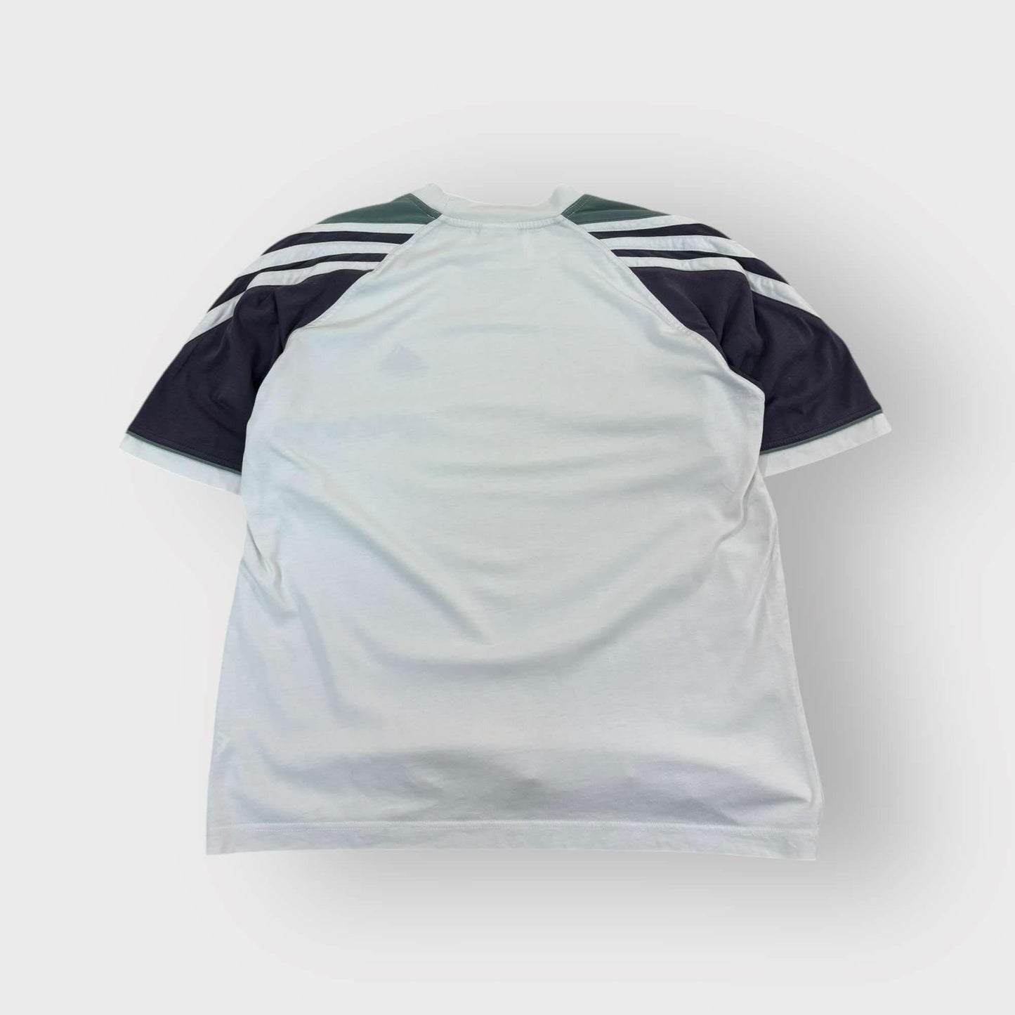 Adidas T-shirt